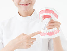 歯の色・形を変えたい