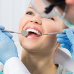 矯正治療中こそ歯科検診を受診しましょう