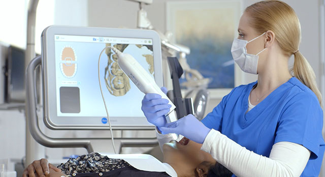 口腔内スキャナーiTeroでインビザライン治療は進化する