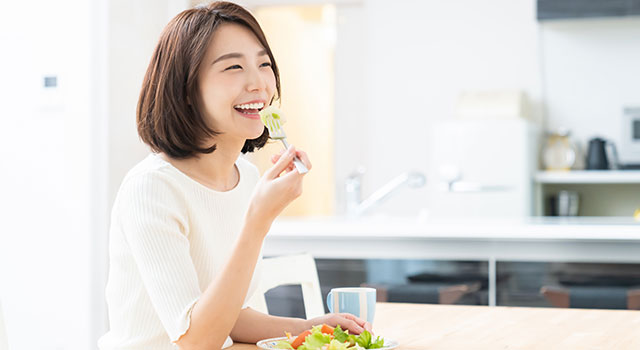 歯を白くするホワイトニング後に飲食で気を付ける事とは?