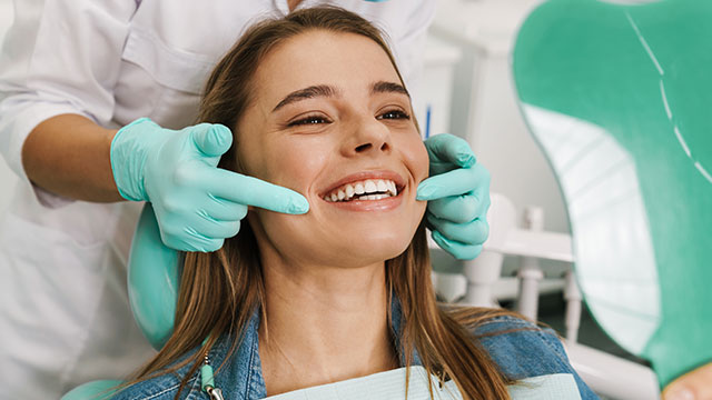 口ゴボとガミースマイルは同じ?矯正治療で改善できる?